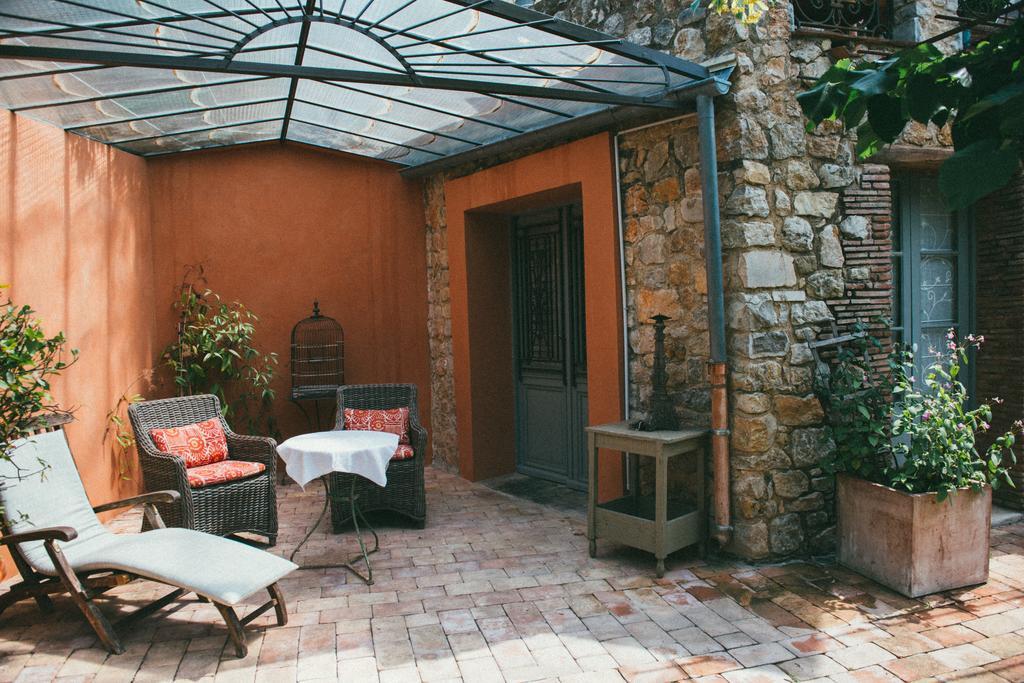 Les Rosees Mougins Exterior photo